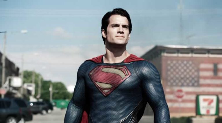 Na tentativa de modernizar o Superman, Man of Steel divide antiga e nova geração