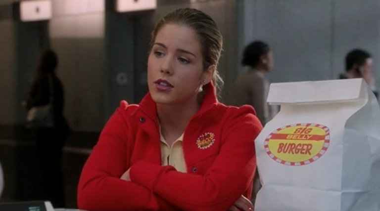 Já quis comer no Big Belly Burger? Propaganda da rede de fast-food fictícia promove as séries da DC