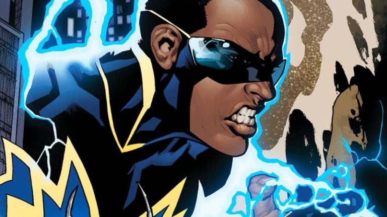 Raio Negro | Ator revela que traje clássico do herói aparecerá na série