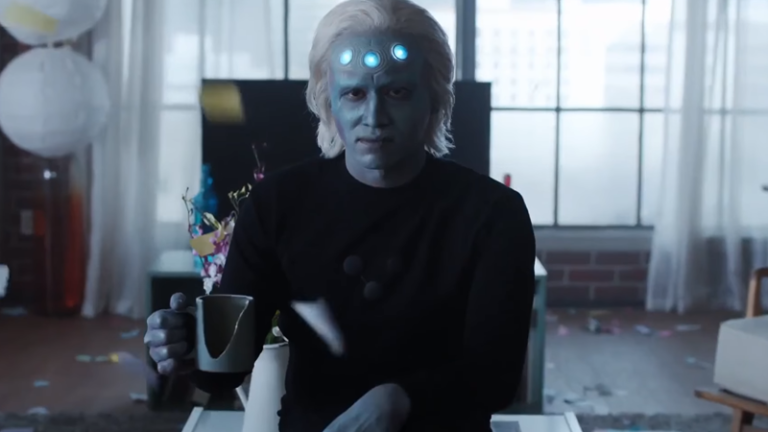 Supergirl | Brainiac-5 é destaque em novas imagens da 3º temporada