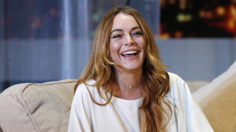 Batgirl | Lindsay Lohan deseja ser a personagem nos cinemas