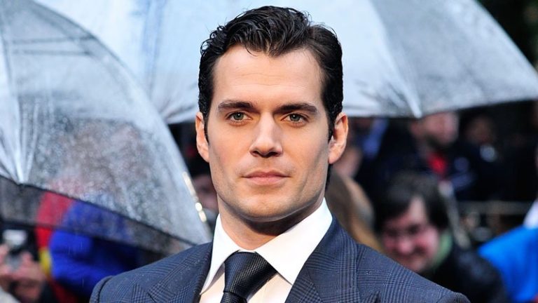 Liga da Justiça | Henry Cavill analisa pontos polêmicos do filme