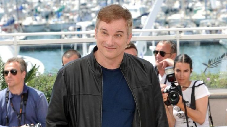 The CW | Shane Black gostaria de dirigir um episódio de Supergirl ou The Flash