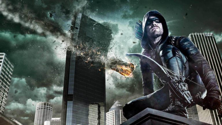 Arrow | Stephen Amell posta foto machucado durante as gravações da 7ª Temporada