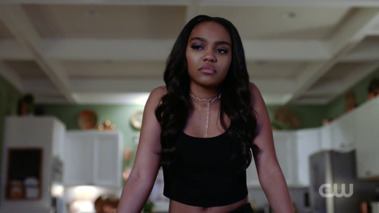 Raio Negro | China Anne McClain comenta sobre as relações complicadas da sua personagem na 2ª temporada