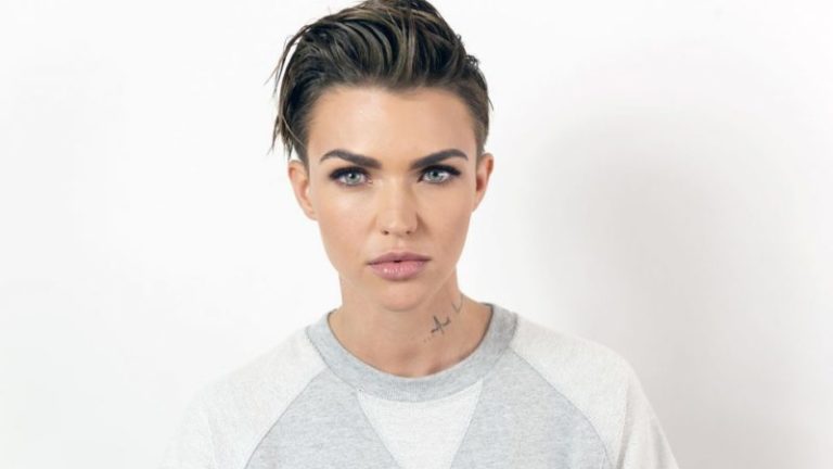 Batwoman | Escalação de Ruby Rose divide opiniões dos internautas