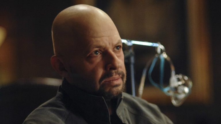 Jon Cryer afirma que reprisaria o papel de Lex Luthor na série Titãs
