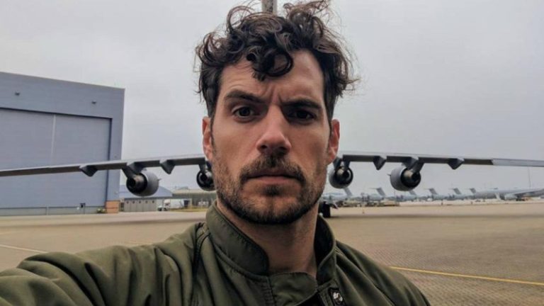 Henry Cavill comenta sobre a possibilidade de interpretar o Superman novamente