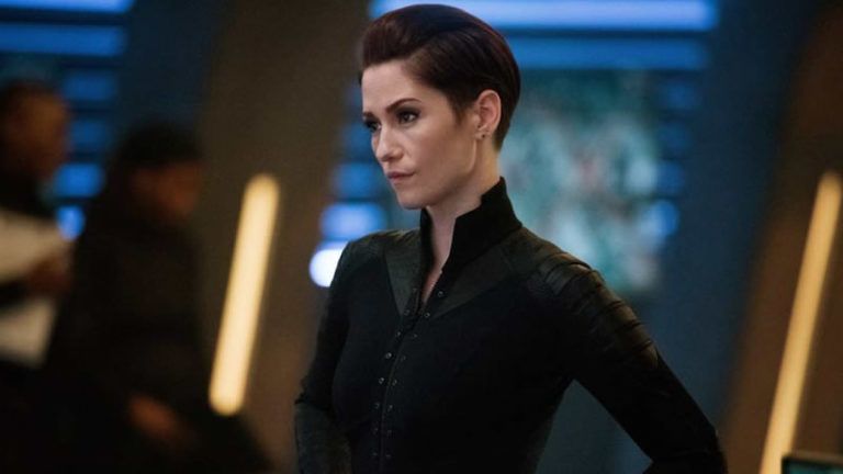 Supergirl | Alex Danvers aparecerá como vigilante mascarada no final da temporada