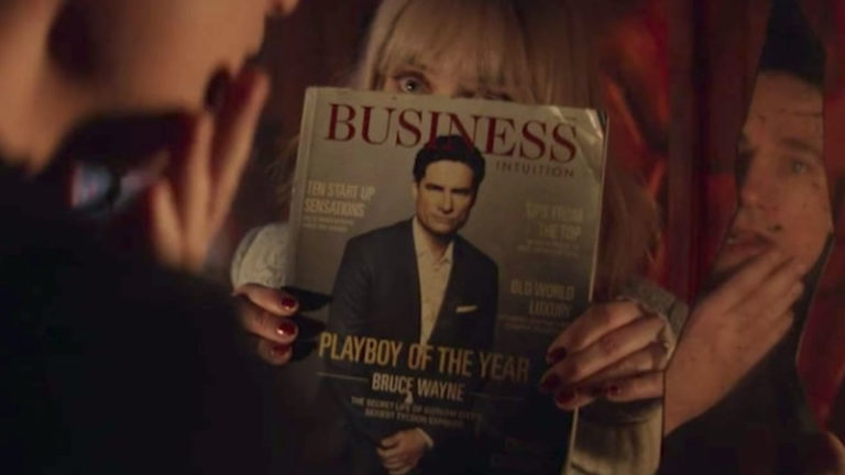 Batwoman | Bruce Wayne aparece na série