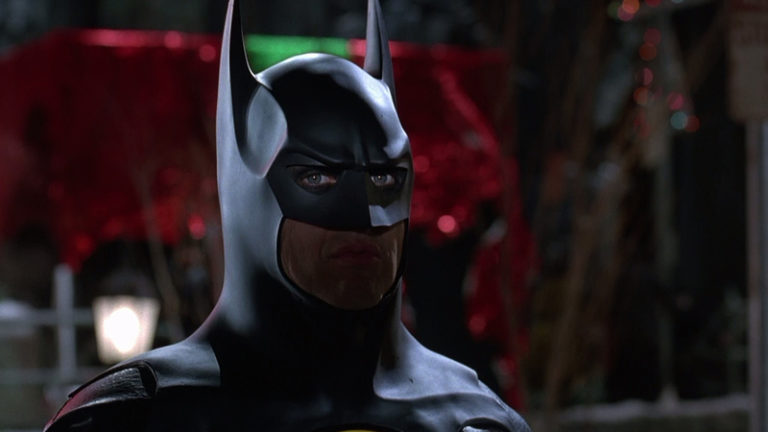 The Flash | Filme não terá Thomas Wayne e Michael Keaton vai usar o traje do Homem-Morcego, afirma site