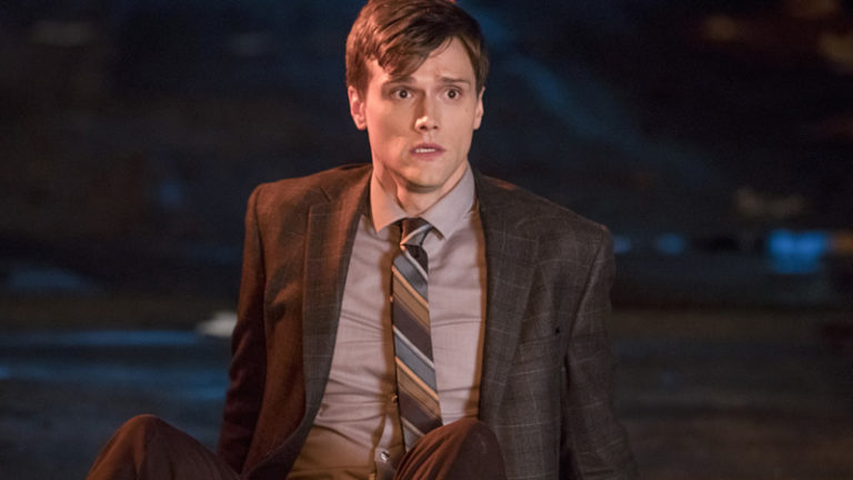 The Flash | Hartley Sawyer, o Homem-Elástico da série, é demitido após tweets antigos revelarem mensagens racistas e misóginas do ator