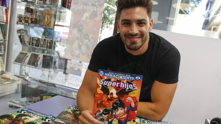 Batman | O artista da mensal do Homem-Morcego, Jorge Jiménez, é destaque em novo documentário do DC Universe