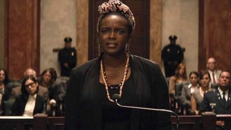 Batman vs Superman | Wunmi Mosaku comenta sobre o trabalho de Zack Snyder no filme