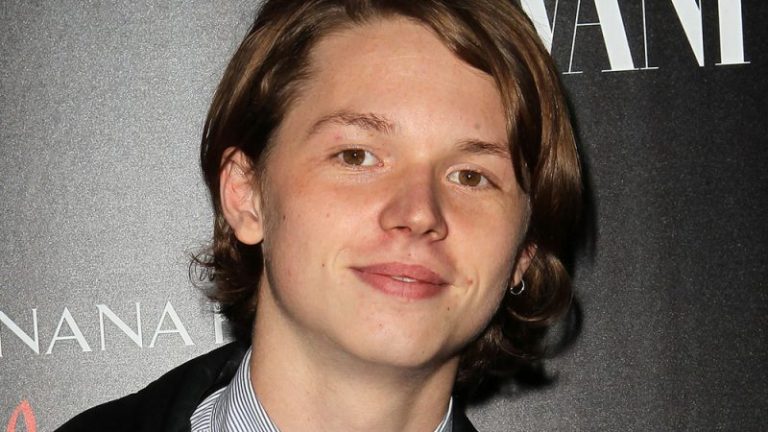 Batman Forever | Filho de Val Kilmer, Jack, revela interesse em participar de um filme da DC Comics