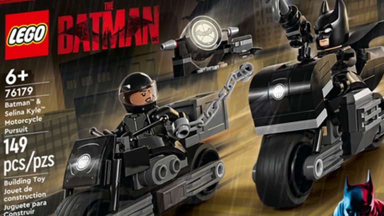 The Batman | Conjunto LEGO revela uma grande perseguição de motocicleta com a Mulher-Gato