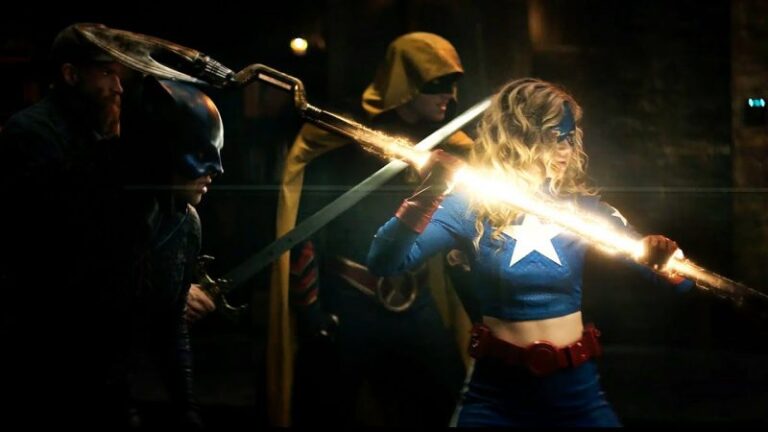 Stargirl: Summer School amadurece a trama sem esquecer de se divertir no processo