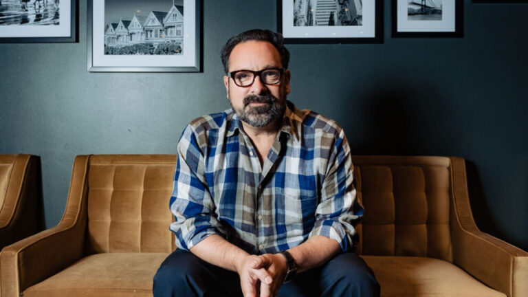 James Mangold em negociações para dirigir filme do Monstro do Pântano